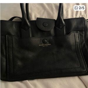 MARC JACOBS Elegant Black Leather Women's Satchel